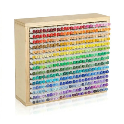 Organisateur Marqueurs – 360 à 450 Emplacements | ColoBloom – Rangement en bois hêtre et pin, 90 compartiments, jusqu'à 450 emplacements, compatible toutes marques.